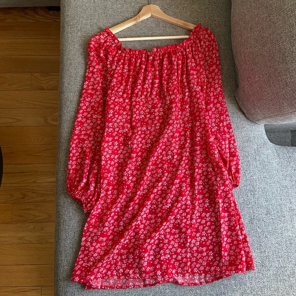Boohoo bardot mini dress in red ditsy floral - Picture 5 of 5